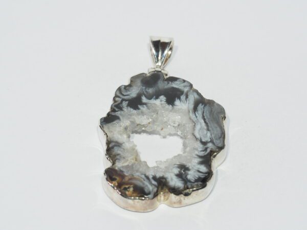 Pendentif n°1 Cavité d'Agate & Argent 925 – Image 3