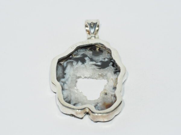 Pendentif n°1 Cavité d'Agate & Argent 925 – Image 4