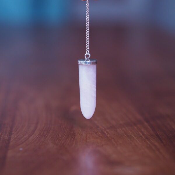 Pendule Cône Quartz rose 1 Pièce unique
