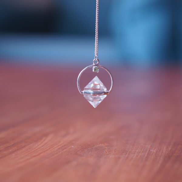 Pendule Losange Cristal de Roche et Péridot n°2 Pièce unique – Image 3