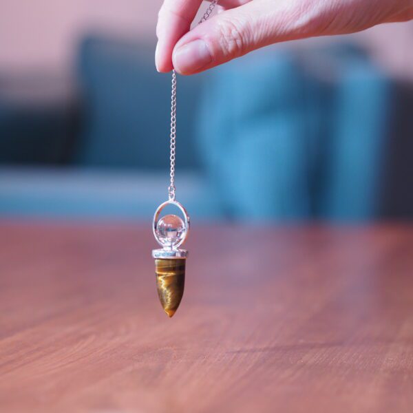 Pendule Œil de tigre et Cristal de Roche 2 Pièce unique – Image 2