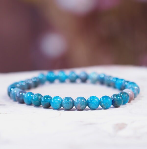 Bracelet Apatite perles 6 mm