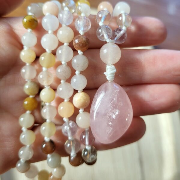 Mala Aventurine jaune - Pierre de lune rosée - Jade multicolore - Calcite et Quartz Rose - Modèle Unique – Image 5