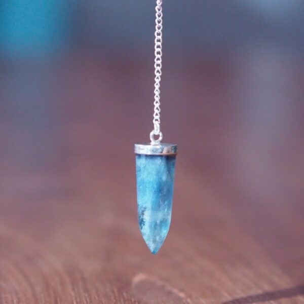 Pendule Cône Fluorite bleue 1 Pièce unique